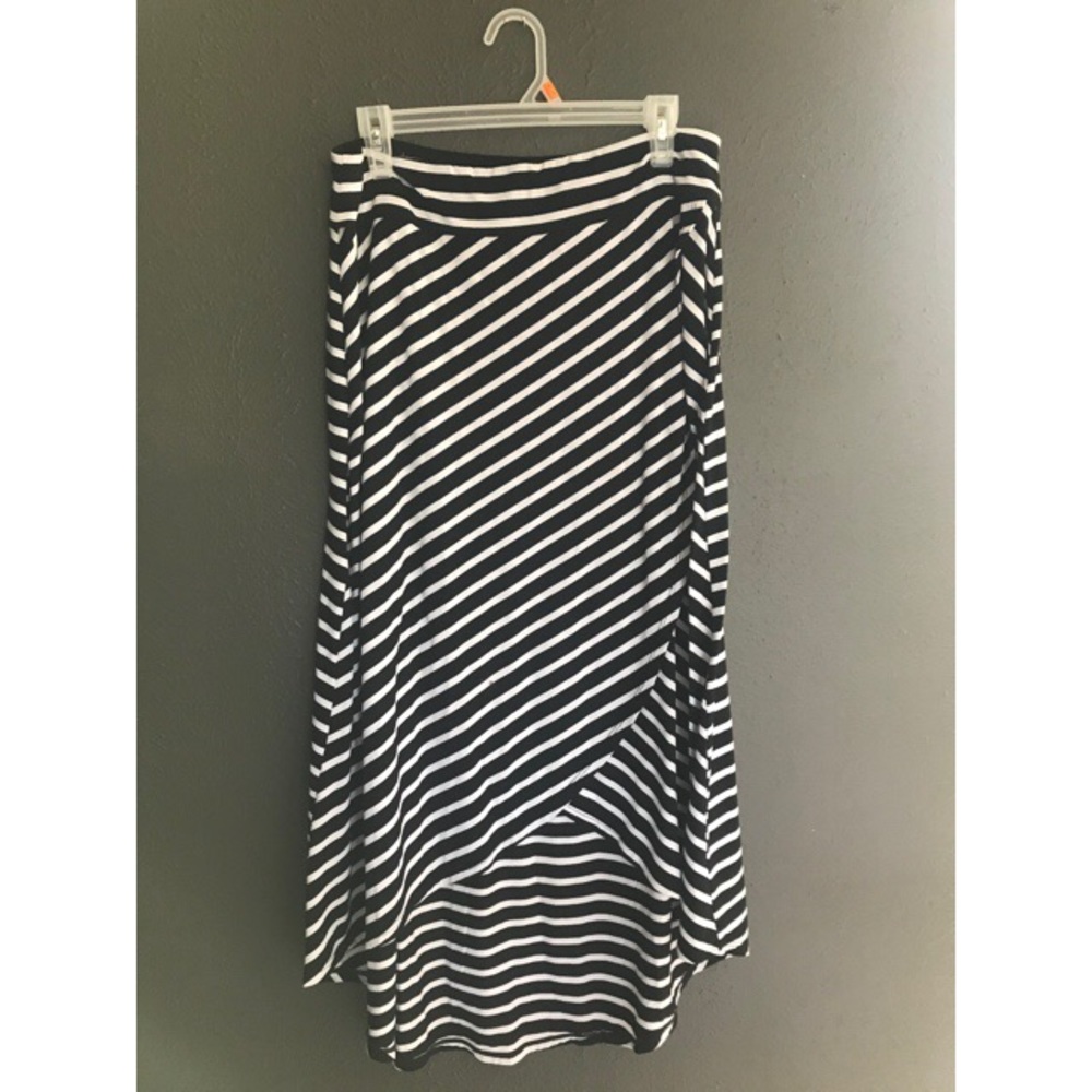 Stripped skirt